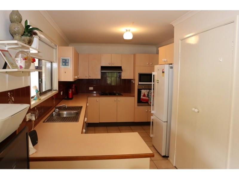 14 DALPURA STREET, Macleay Island QLD 4184