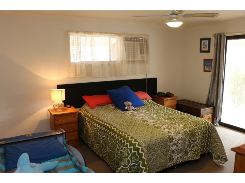 14 DALPURA STREET, Macleay Island QLD 4184