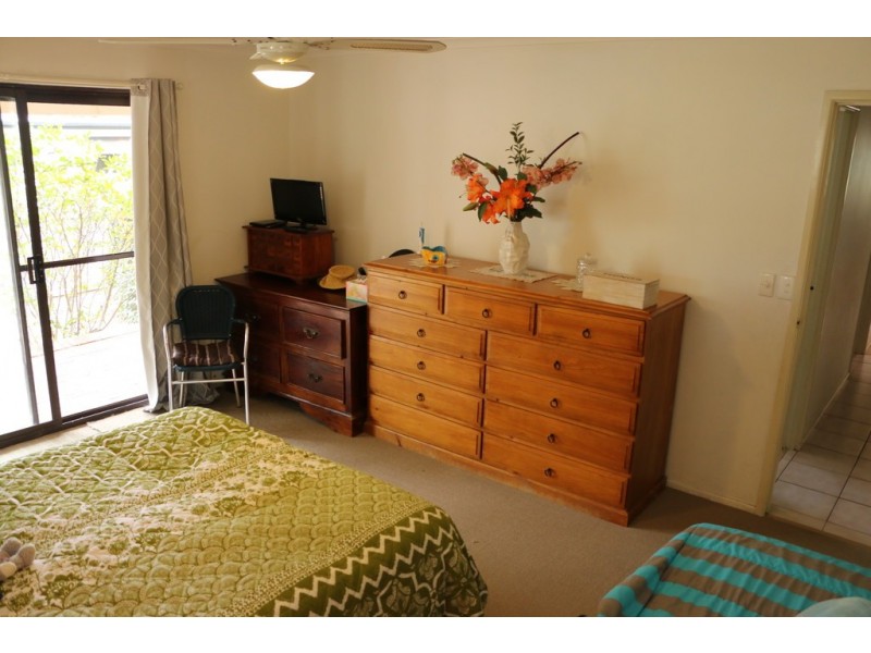 14 DALPURA STREET, Macleay Island QLD 4184