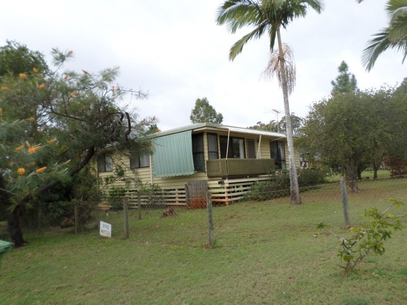 1 ALLAMBIE STREET, Macleay Island QLD 4184