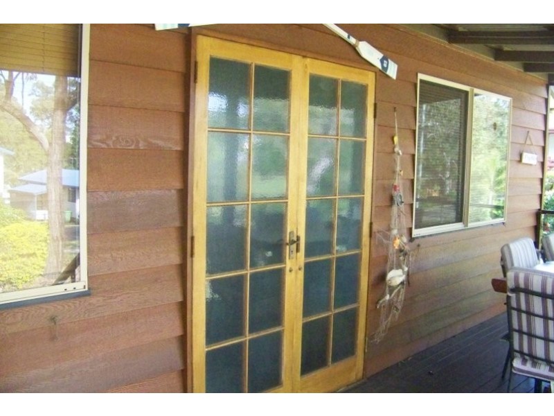 38 LUCAS DR, Lamb Island QLD 4184