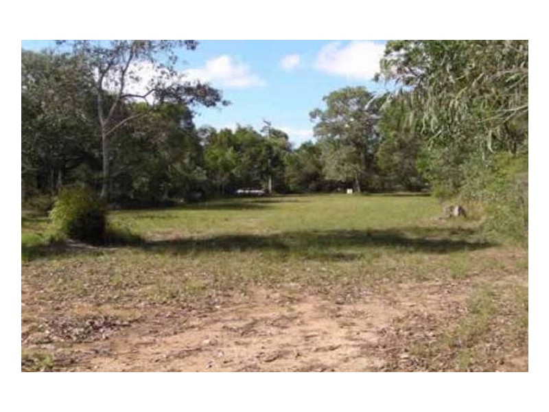 32 Treasure Island Avenue, Karragarra Island QLD 4184