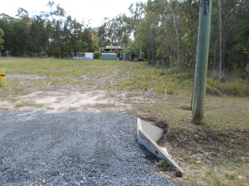 9 BENOWA STREET, Macleay Island QLD 4184