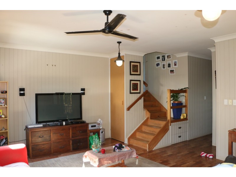20 Alkira Street, Macleay Island QLD 4184