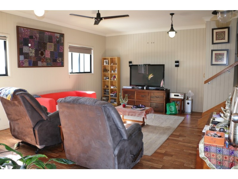 20 Alkira Street, Macleay Island QLD 4184