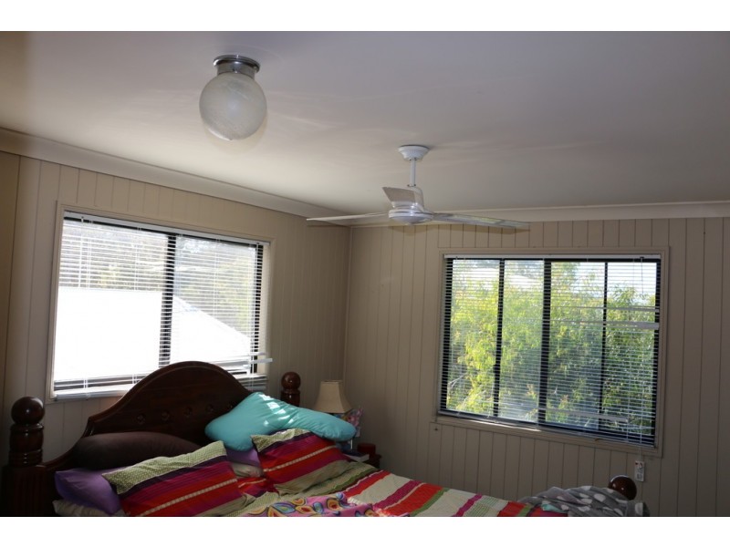 20 Alkira Street, Macleay Island QLD 4184