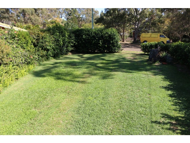 20 Alkira Street, Macleay Island QLD 4184