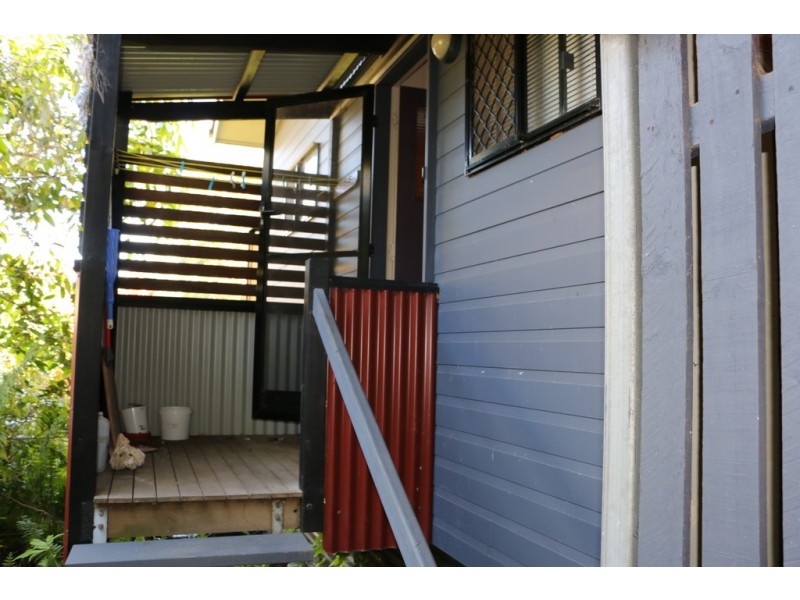 20 Alkira Street, Macleay Island QLD 4184