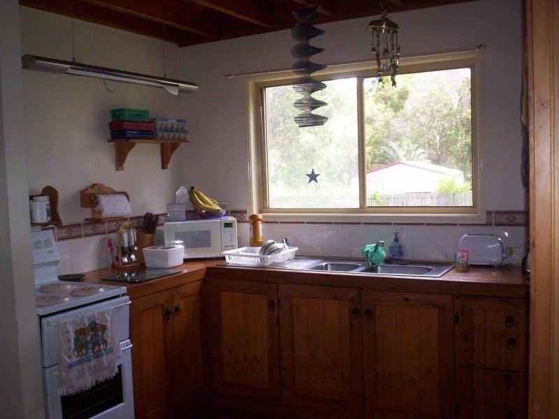 13 Citron Street, Macleay Island QLD 4184
