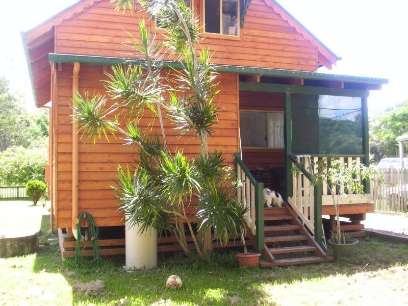 13 Citron Street, Macleay Island QLD 4184
