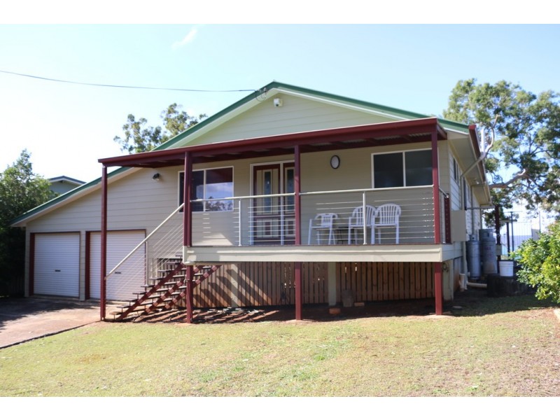 2 Island Outlook, Macleay Island QLD 4184