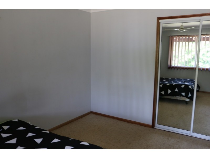 2 Island Outlook, Macleay Island QLD 4184