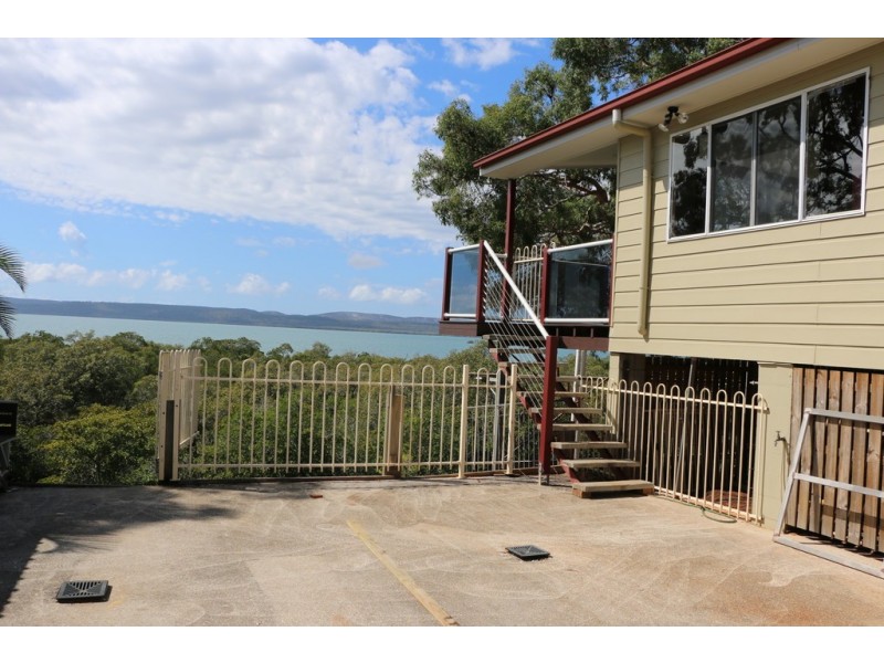 2 Island Outlook, Macleay Island QLD 4184