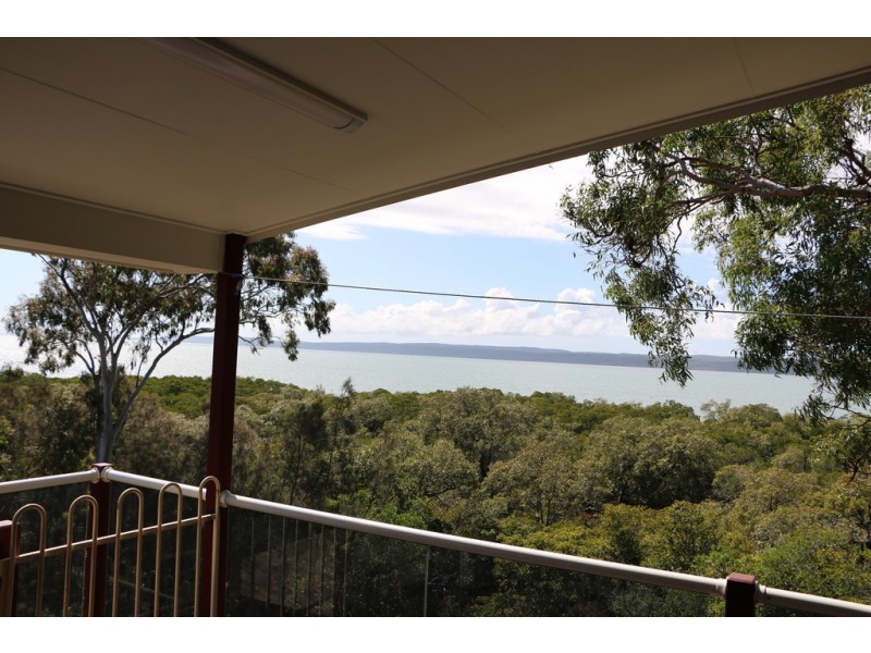 2 Island Outlook, Macleay Island QLD 4184
