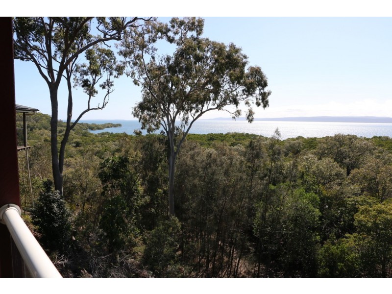 2 Island Outlook, Macleay Island QLD 4184