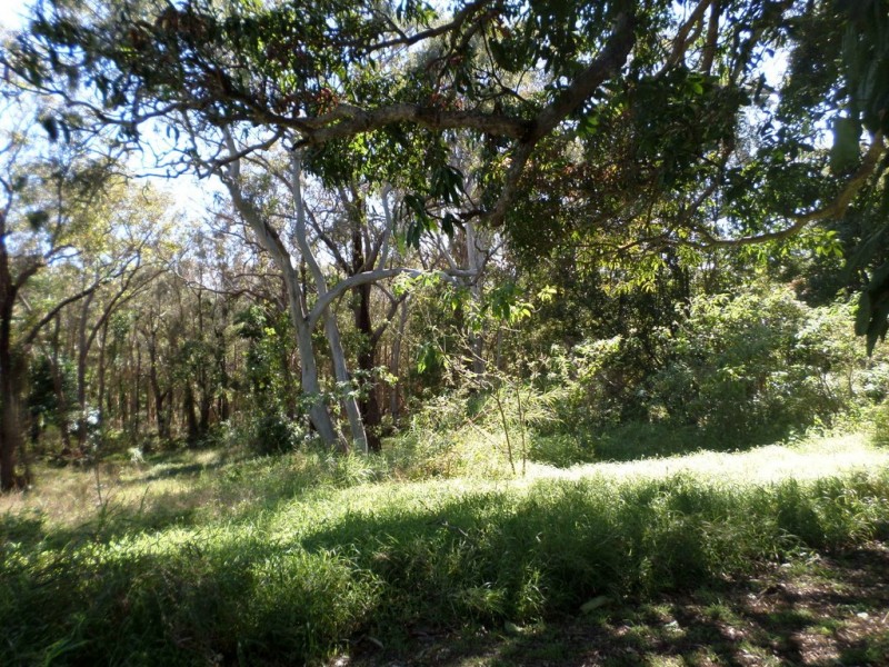81 WESTERN ROAD, Macleay Island QLD 4184