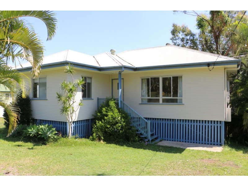 13 MICHAEL STREET, Macleay Island QLD 4184