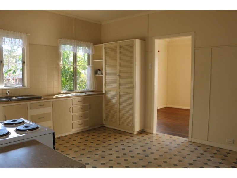 13 MICHAEL STREET, Macleay Island QLD 4184