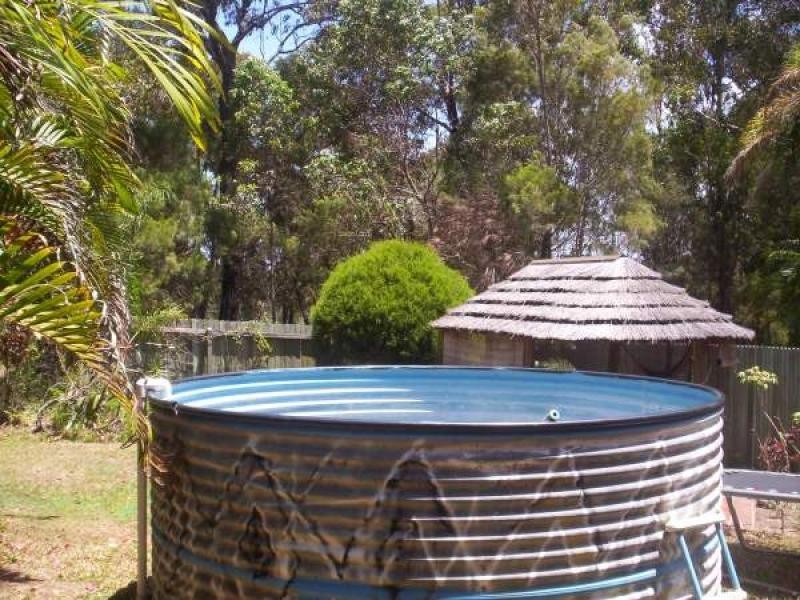 6 EASTERN ROAD, Macleay Island QLD 4184