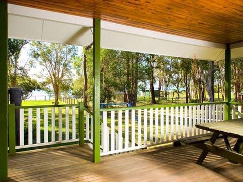 9 ATTUNGA STREET, Macleay Island QLD 4184