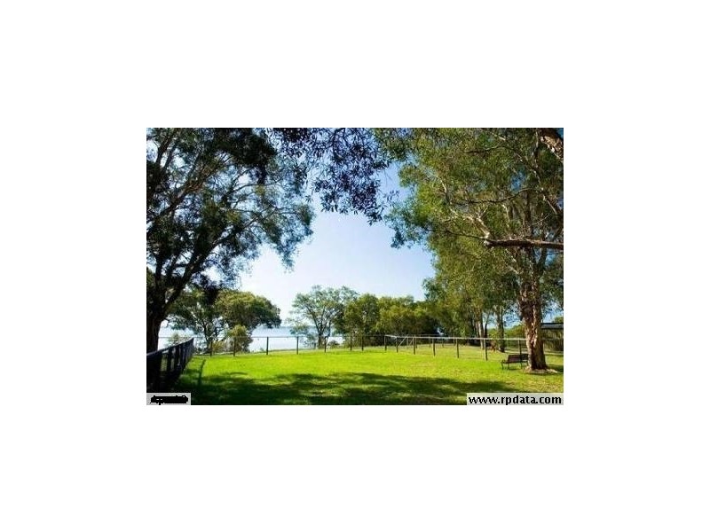 9 ATTUNGA STREET, Macleay Island QLD 4184