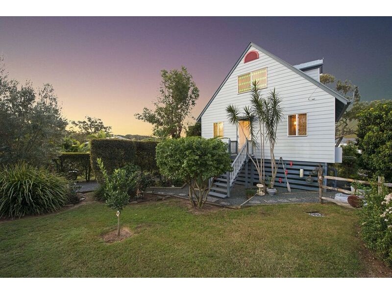 22 SCHOONER STREET, Russell Island QLD 4184