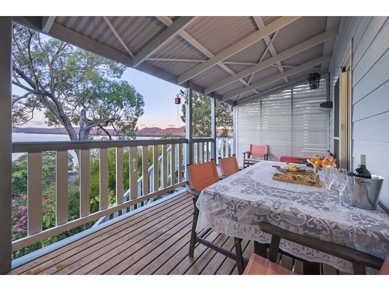22 SCHOONER STREET, Russell Island QLD 4184
