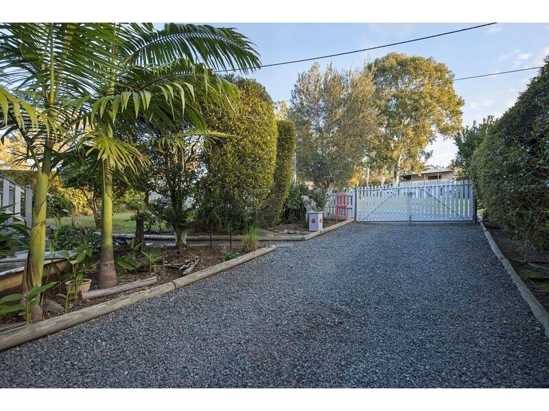 22 SCHOONER STREET, Russell Island QLD 4184