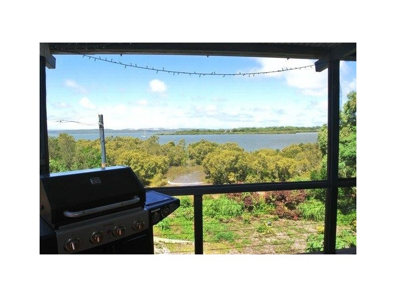 10 KILTO LANE, Macleay Island QLD 4184