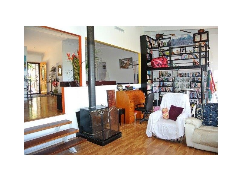 10 KILTO LANE, Macleay Island QLD 4184