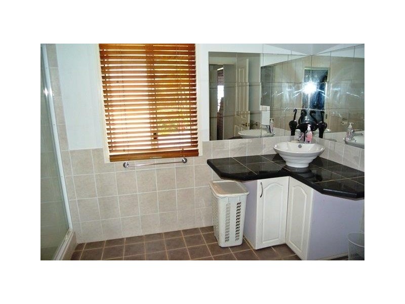 10 KILTO LANE, Macleay Island QLD 4184