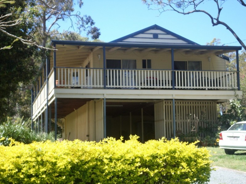28 COAST ROAD, Macleay Island QLD 4184