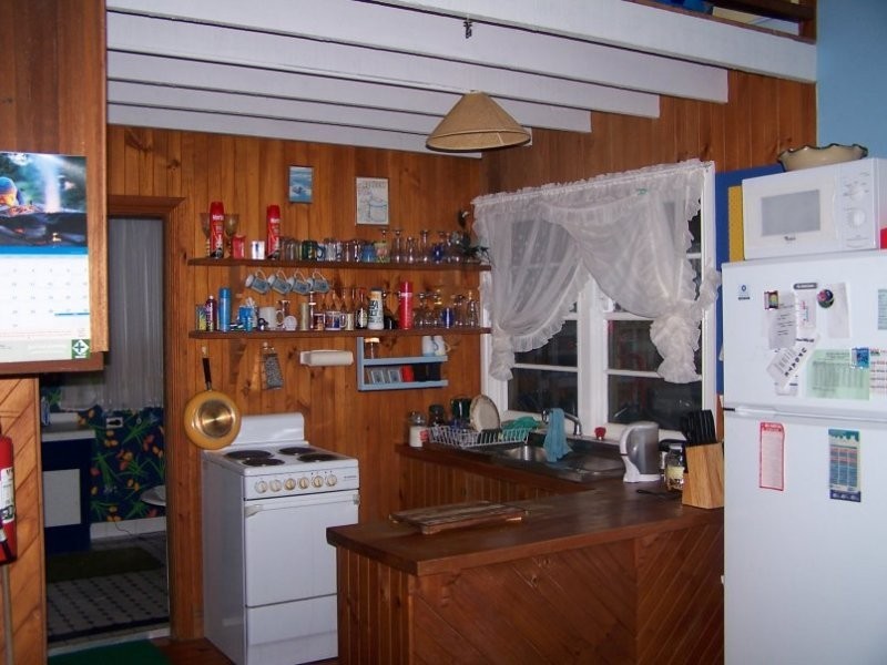 48 RESTHAVEN  DR, Lamb Island QLD 4184