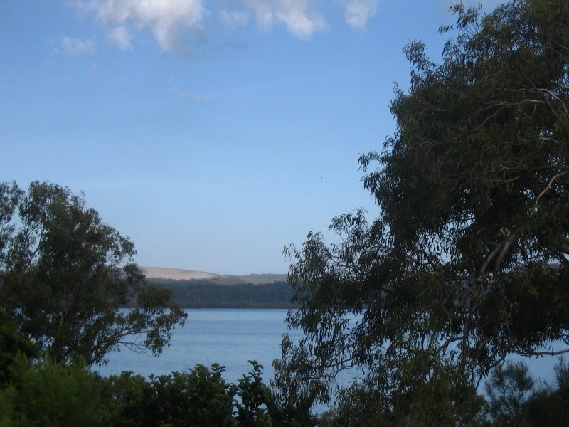 48 RESTHAVEN  DR, Lamb Island QLD 4184