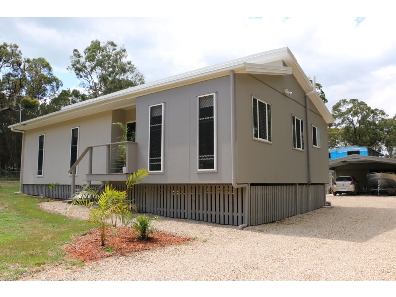 10 Natone Terrace, Macleay Island QLD 4184