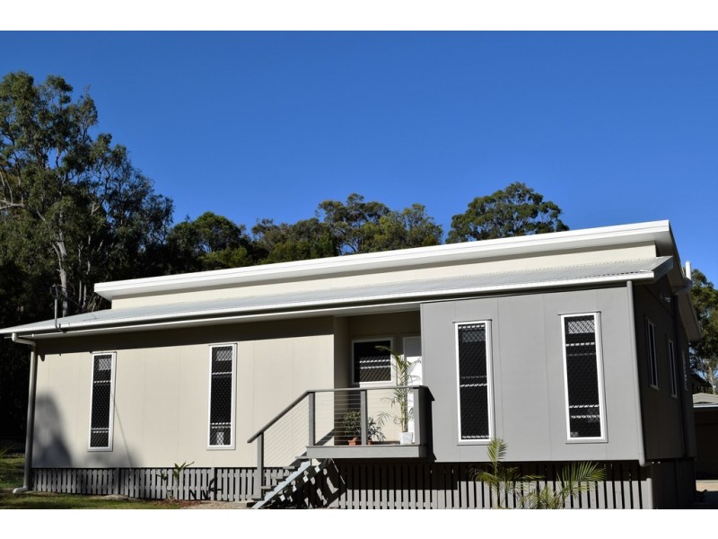 10 Natone Terrace, Macleay Island QLD 4184