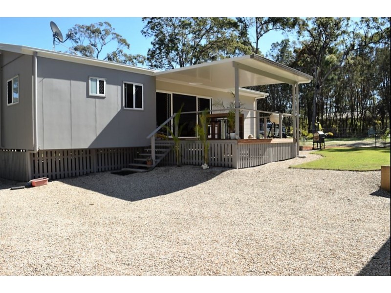 10 Natone Terrace, Macleay Island QLD 4184