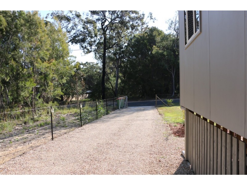 10 Natone Terrace, Macleay Island QLD 4184