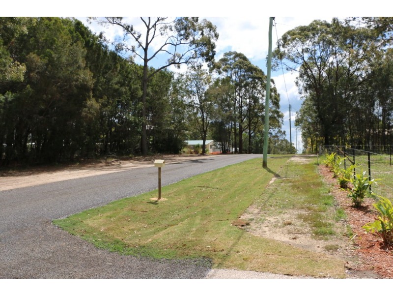 10 Natone Terrace, Macleay Island QLD 4184