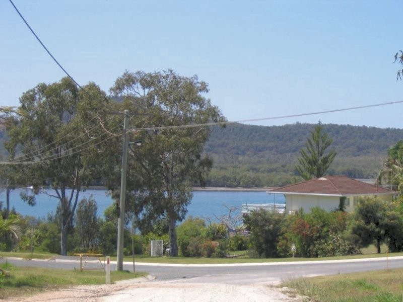 2 Ketch Street, Russell Island QLD 4184