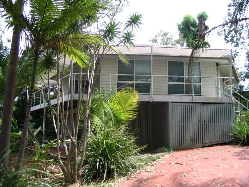 21 MICHAEL AV, Lamb Island QLD 4184