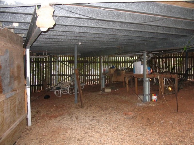 21 MICHAEL AV, Lamb Island QLD 4184