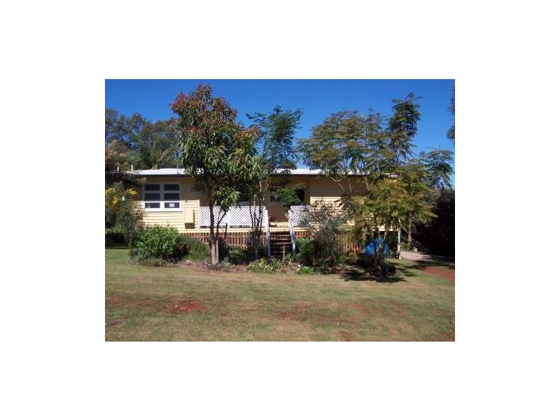 4 EASTBOURNE TERRACE, Macleay Island QLD 4184
