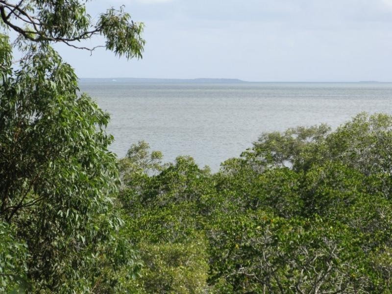 79 PERULPA DVE, Lamb Island QLD 4184