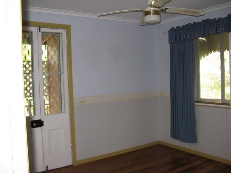 79 PERULPA DVE, Lamb Island QLD 4184