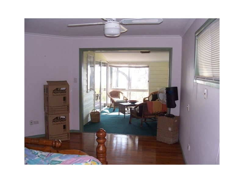 79 PERULPA DVE, Lamb Island QLD 4184