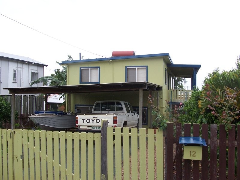 12 Shelly Crescent, Lamb Island QLD 4184