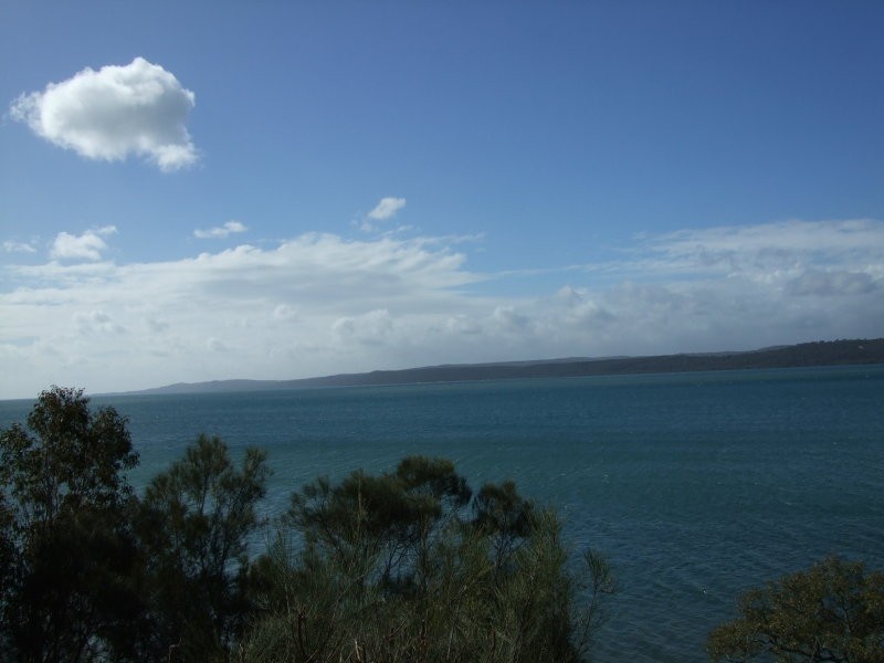 11-13 Pacific Street, Lamb Island QLD 4184