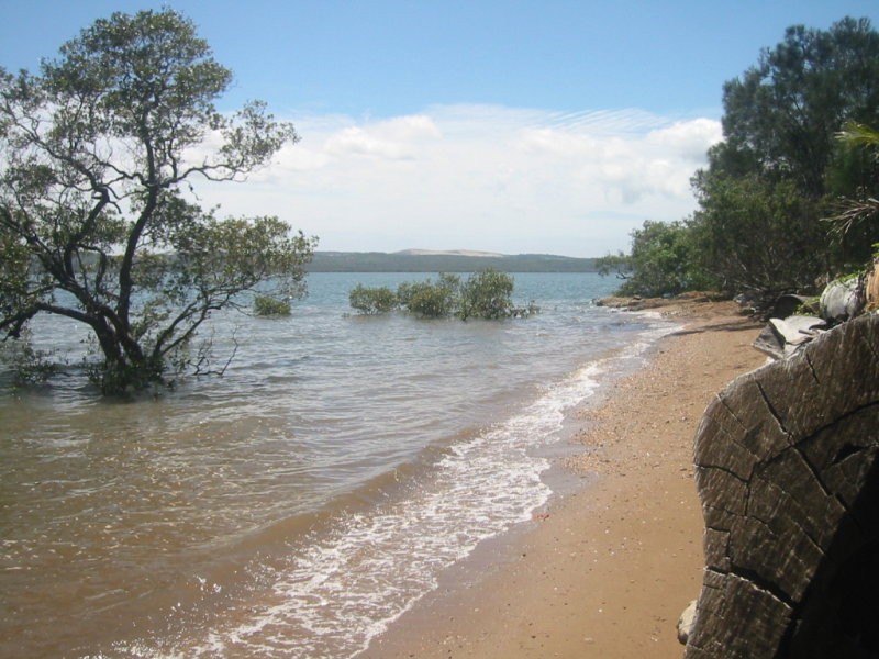 11-13 Pacific Street, Lamb Island QLD 4184