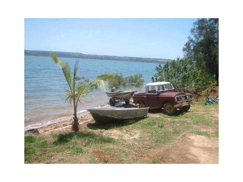 11-13 Pacific Street, Lamb Island QLD 4184